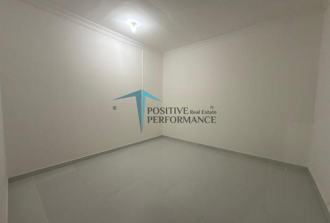 54148225 - Property Image 3