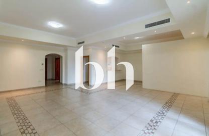 Apartment - 2 Bedrooms - 3 Bathrooms for rent in East Porto Drive - Porto Arabia - The Pearl Island - Doha Apartment - 2 Bedrooms - 3 Bathrooms for rent in East Porto Drive - Porto Arabia - The Pearl Island - Doha