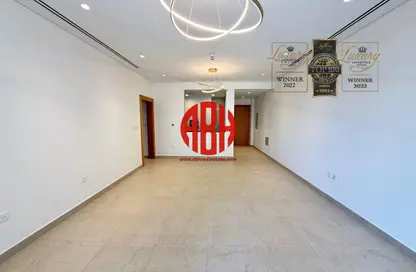 شقة - 2 غرف نوم - 3 حمامات للايجار في حدائق فلورستا - حدائق فلورستا - جزيرة اللؤلؤة - الدوحة