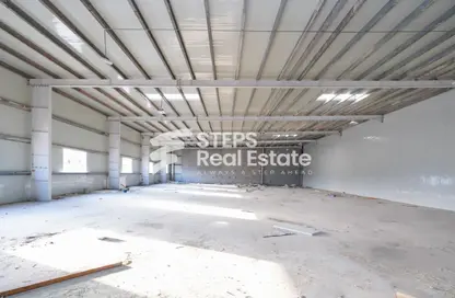 Warehouse - Studio for rent in East Industrial Street - Birkat Al Awamer - Al Wakra