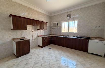 Compound - 3 Bedrooms - 3 Bathrooms for rent in Al Thumama - Al Thumama - Doha