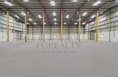 Warehouse - Studio - 4 Bathrooms for sale in Industrial Area 2 - Industrial Area - Industrial Area - Doha