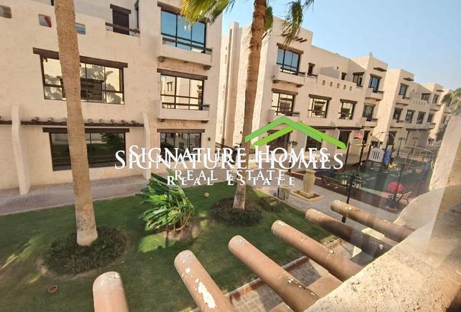 986425 - Property Image 2