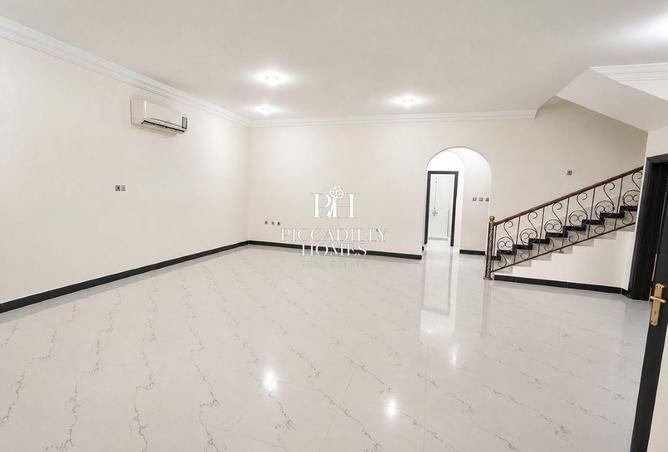 55381947 - Property Image 2