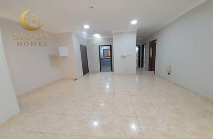Apartment - 2 Bedrooms - 2 Bathrooms for rent in Al Muntazah Street - Al Muntazah - Doha