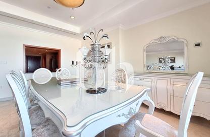 Apartment - 3 Bedrooms - 4 Bathrooms for rent in Porto Arabia - The Pearl Island - Doha