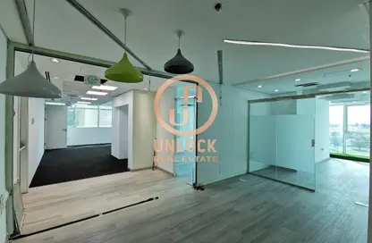 مساحات مكتبية - 3 غرف نوم - 3 حمامات للايجار في برج وست باي - الخليج الجنوبي - الخليج الغربي - الدوحة