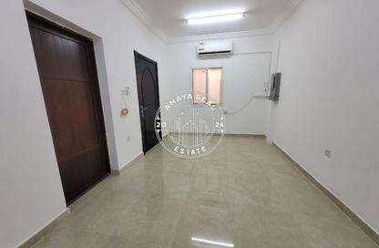 Villa - Studio - 1 Bathroom for rent in Umm Al Seneem Street - Ain Khaled - Doha Villa - Studio - 1 Bathroom for rent in Umm Al Seneem Street - Ain Khaled - Doha