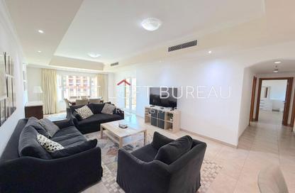 Apartment - 2 Bedrooms - 3 Bathrooms for rent in West Porto Drive - Porto Arabia - The Pearl Island - Doha