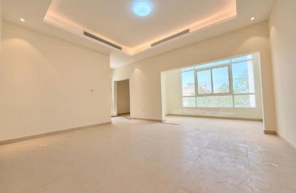 Apartment - 2 - 3 for rent in Al Dafna - Al Dafna - Doha
