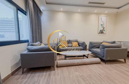 Apartment - 1 Bedroom - 2 Bathrooms for rent in Anas Street - Fereej Bin Mahmoud North - Fereej Bin Mahmoud - Doha Apartment - 1 Bedroom - 2 Bathrooms for rent in Anas Street - Fereej Bin Mahmoud North - Fereej Bin Mahmoud - Doha