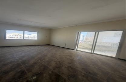 Apartment - 3 Bedrooms - 3 Bathrooms for rent in Al Sadd - Doha