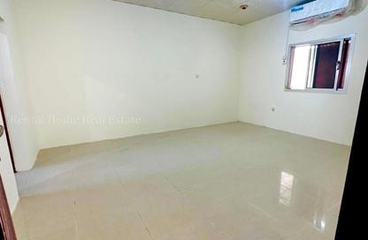 Villa - Studio - 1 Bathroom for rent in Al Dafna - Al Dafna - Doha