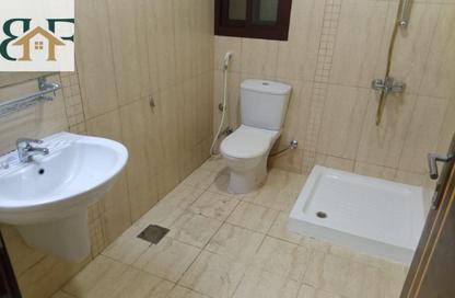 Apartment - 3 Bedrooms - 3 Bathrooms for rent in Al Mansoura - Al Mansoura - Doha