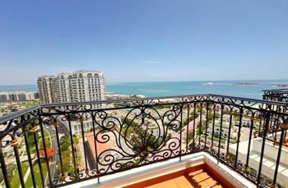Apartment - 2 Bedrooms - 3 Bathrooms for rent in Floresta Gardens - Floresta Gardens - The Pearl Island - Doha