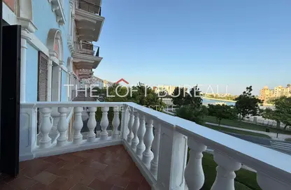 Apartment - 3 Bedrooms - 3 Bathrooms for sale in Carnaval - Qanat Quartier - The Pearl Island - Doha