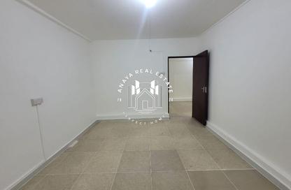 Villa - 2 Bedrooms - 1 Bathroom for rent in Al Maamoura - Al Maamoura - Doha