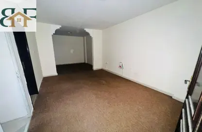 Apartment - 2 Bedrooms - 2 Bathrooms for rent in Musheireb Apartments - Musheireb - Doha