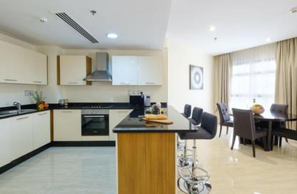 Apartment - 2 Bedrooms - 2 Bathrooms for rent in Fereej Bin Mahmoud North - Fereej Bin Mahmoud - Doha
