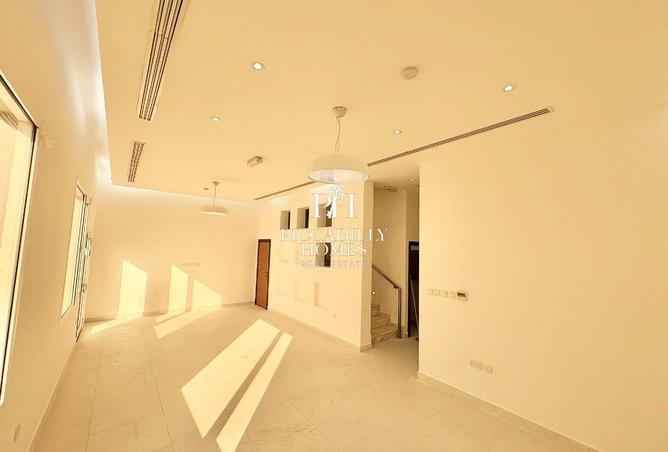 58042559 - Property Image 3