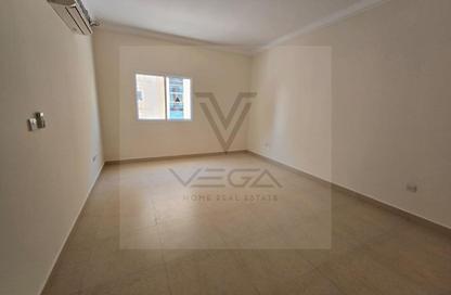 Apartment - 2 Bedrooms - 3 Bathrooms for rent in Fereej Bin Mahmoud South - Fereej Bin Mahmoud - Doha