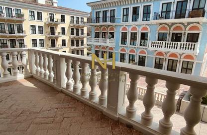 Apartment - 1 Bedroom - 2 Bathrooms for rent in Carnaval - Qanat Quartier - The Pearl Island - Doha