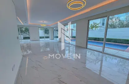 Apartment - 5 Bedrooms - 5 Bathrooms for rent in Floresta Gardens - Floresta Gardens - The Pearl Island - Doha