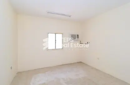 Labor Camp - Studio for rent in Industrial Area 4 - Industrial Area - Industrial Area - Doha