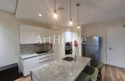 Apartment - 1 Bedroom - 2 Bathrooms for rent in Floresta Gardens - Floresta Gardens - The Pearl Island - Doha Apartment - 1 Bedroom - 2 Bathrooms for rent in Floresta Gardens - Floresta Gardens - The Pearl Island - Doha