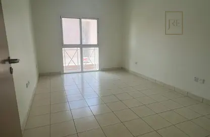 شقة - 2 غرف نوم - 3 حمامات للايجار في مدينة بروة - ميسامير - الدوحة