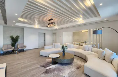Apartment - 2 Bedrooms - 3 Bathrooms for rent in Porto Arabia - The Pearl Island - Doha