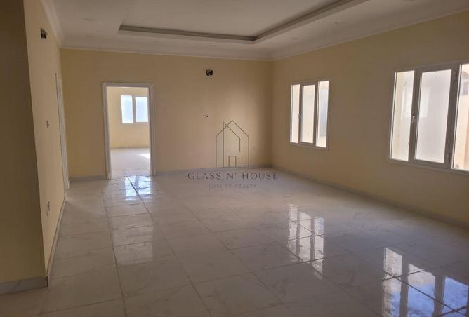 1010302 - Property Image 2