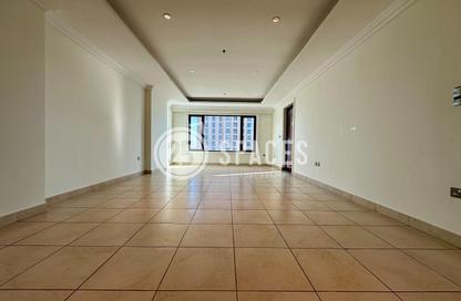 Apartment - 2 Bedrooms - 3 Bathrooms for rent in East Porto Drive - Porto Arabia - The Pearl Island - Doha Apartment - 2 Bedrooms - 3 Bathrooms for rent in East Porto Drive - Porto Arabia - The Pearl Island - Doha