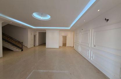 Villa - 7 Bedrooms - 7+ Bathrooms for rent in Al Kheesa - Al Kheesa - Umm Salal Mohammed