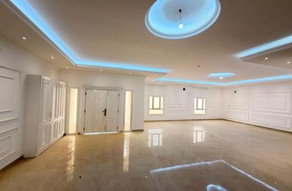 Villa - 7 Bedrooms - 7+ Bathrooms for rent in Al Kheesa - Al Kheesa - Umm Salal Mohammed