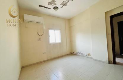 Apartment - 2 Bedrooms - 2 Bathrooms for rent in Al Mansoura - Al Mansoura - Doha