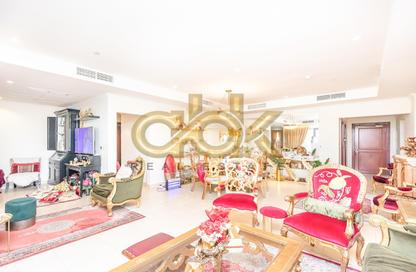 Apartment - 3 Bedrooms - 4 Bathrooms for rent in East Porto Drive - Porto Arabia - The Pearl Island - Doha