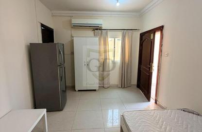 Apartment - Studio - 1 for rent in Al Khazin Street - Madinat Khalifa South - Madinat Khalifa - Doha