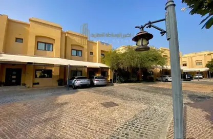 فيلا - 4 غرف نوم - 5 حمامات للايجار في الهلال - الهلال - الدوحة