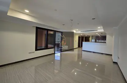 Apartment - 1 Bedroom - 1 Bathroom for rent in West Porto Drive - Porto Arabia - The Pearl Island - Doha
