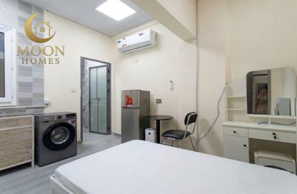 Apartment - Studio - 1 Bathroom for rent in Umm Ghuwailina 4 - Umm Ghuwailina - Doha Apartment - Studio - 1 Bathroom for rent in Umm Ghuwailina 4 - Umm Ghuwailina - Doha