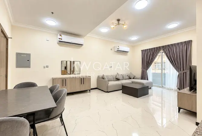 64032401 - Property Image 3