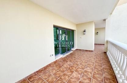 Apartment - 2 Bedrooms - 3 Bathrooms for rent in Tower 16 - Porto Arabia - The Pearl Island - Doha