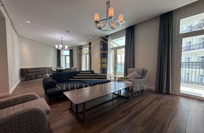 Apartment - 2 Bedrooms - 4 Bathrooms for rent in Floresta Gardens - Floresta Gardens - The Pearl Island - Doha