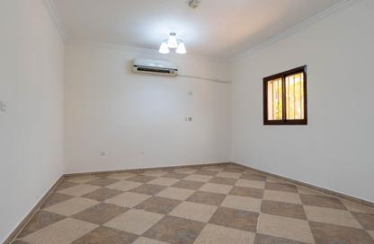 Villa - 6 Bedrooms - 6 Bathrooms for rent in Ezdan Village 2 - Al Duhail - Doha