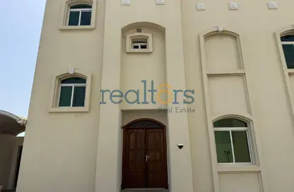 Apartment - 5 Bedrooms - 5 Bathrooms for rent in Bu Hamour Street - Abu Hamour - Doha