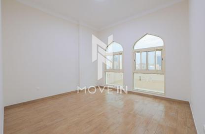 Apartment - 2 Bedrooms - 2 Bathrooms for rent in Al Nasr Street - Al Nasr - Doha