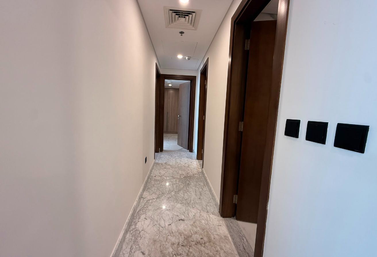 Panoramic Sea View 2BR+Maid | Venice Tower Marina thumbnail 12
