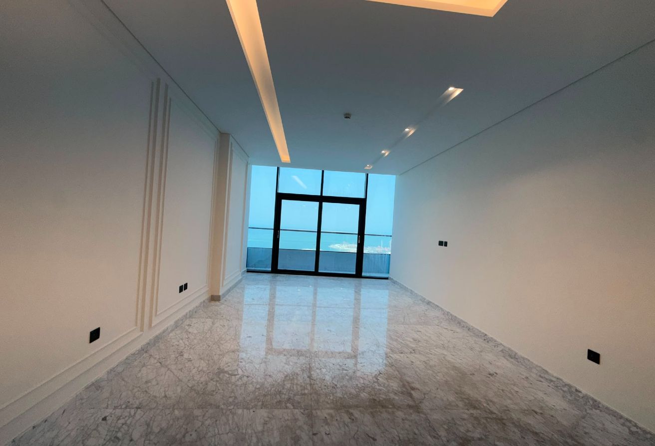 Panoramic Sea View 2BR+Maid | Venice Tower Marina thumbnail 9