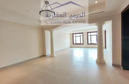 تاون هاوس - 2 غرف نوم - 3 حمامات للايجار في برج 28 - بورتو أرابيا - جزيرة اللؤلؤة - الدوحة